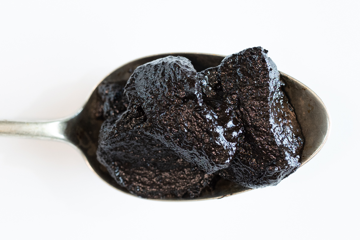Aglio nero in spicchi fermentato bio - Gusto Vivo